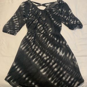 Black and white Express Dress